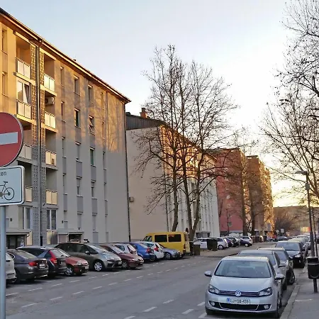 Iva Tour As With Balcony In *