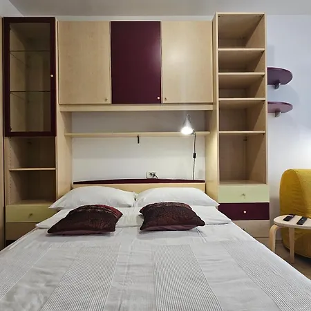 Iva Two-bedroom Tour As With Balcony And Ac, Newly Refreshed For 2026, Near Medical Faculty In Laibach