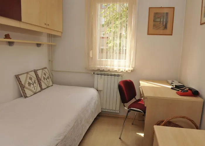 Retro 2Br Apartment Iva Tour As With Balcony And Ac Near Medical Faculty 1,5Km To Ljubljana Center ليوبليانا