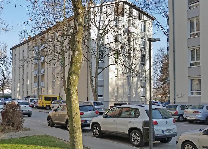 Retro 2Br Apartment Iva Tour As With Balcony And Ac Near Medical Faculty 1,5Km To Ljubljana Center شقة ليوبليانا